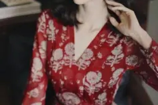 太离谱了！曝佐藤二朗片场性骚扰桥本爱桥本取消电视剧宣传